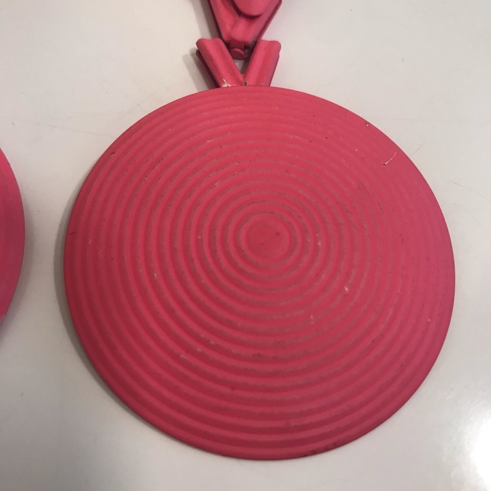 Vintage Earrings, 1960s - 1980s, Hot Pink Metal - Picture 2 of 9